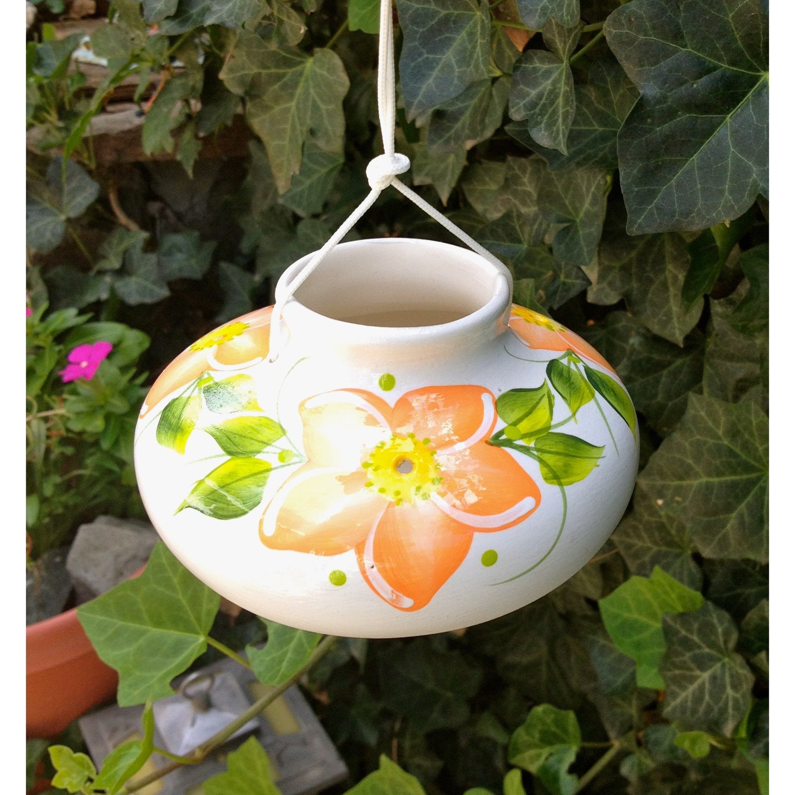 Lone Wolf Kona Hummingbird Feeder