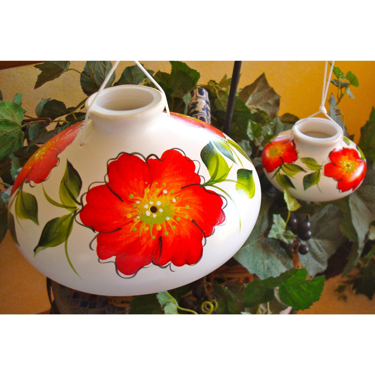 Lone Wolf Poppy Hummingbird Feeder